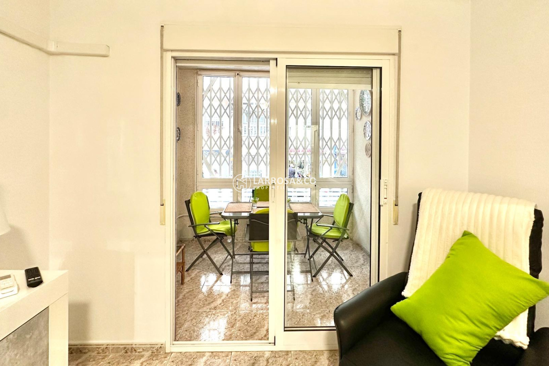 Resale - Apartment - Torrevieja - Centro