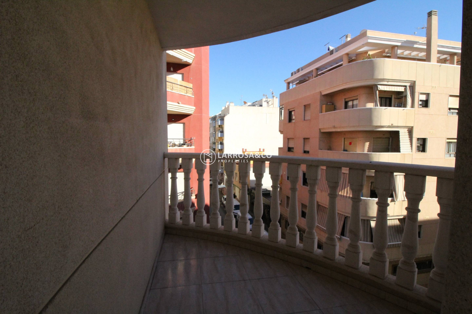 Resale - Apartment - Torrevieja - Centro