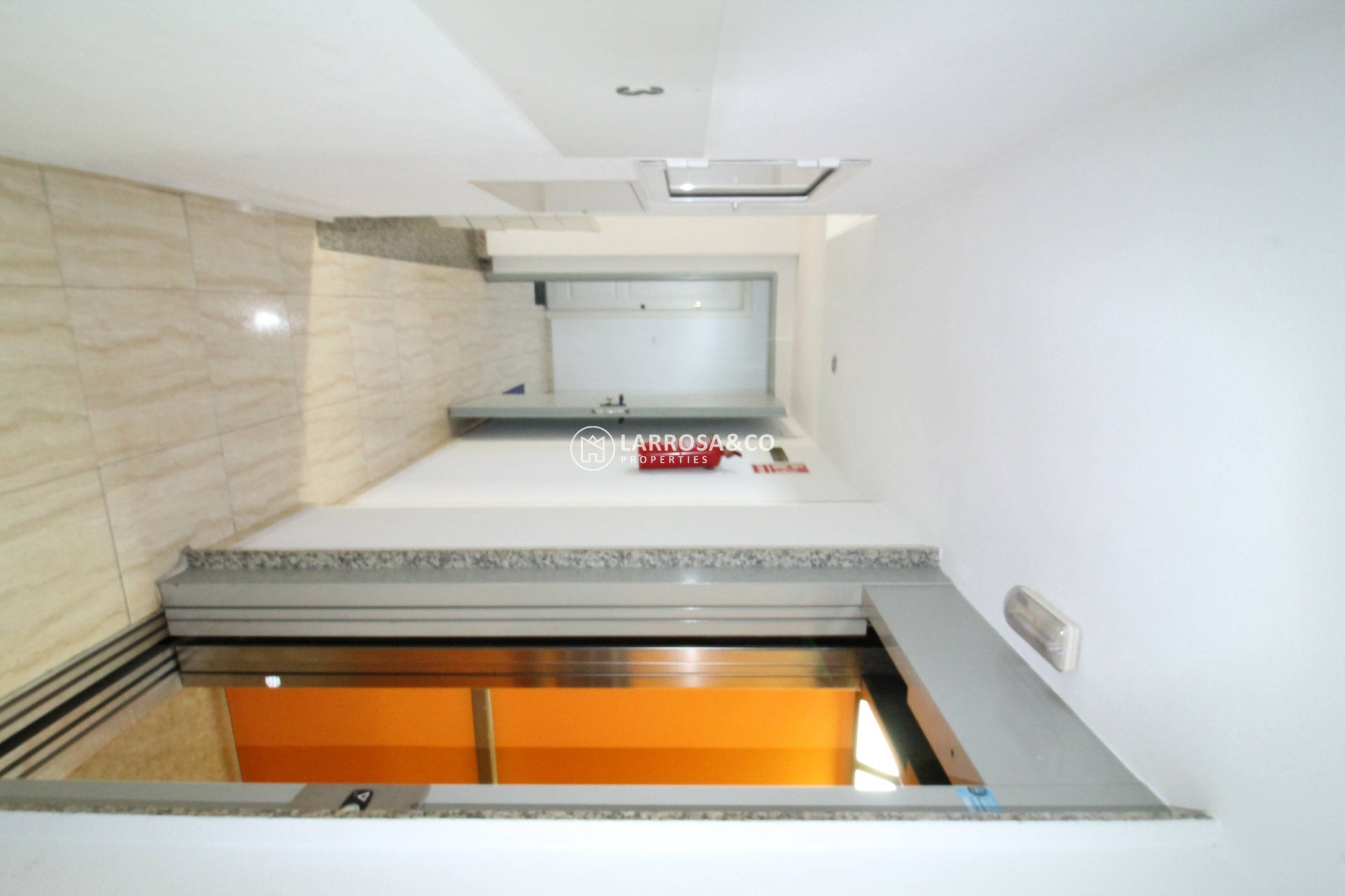 Resale - Apartment - Torrevieja - Centro