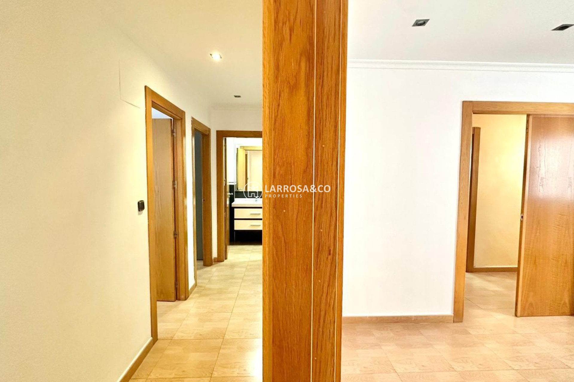 Resale - Apartment - Torrevieja - Centro