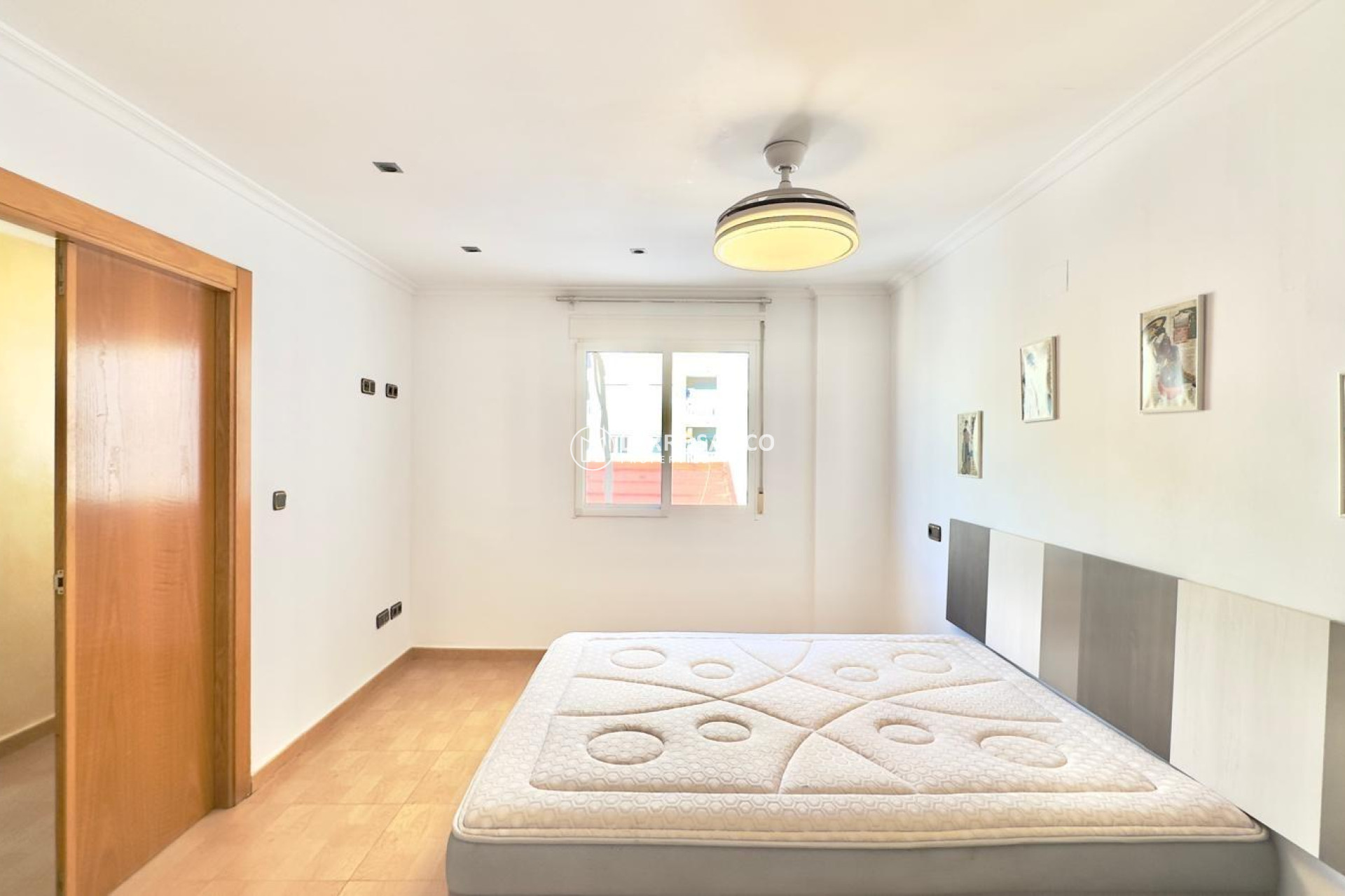 Resale - Apartment - Torrevieja - Centro