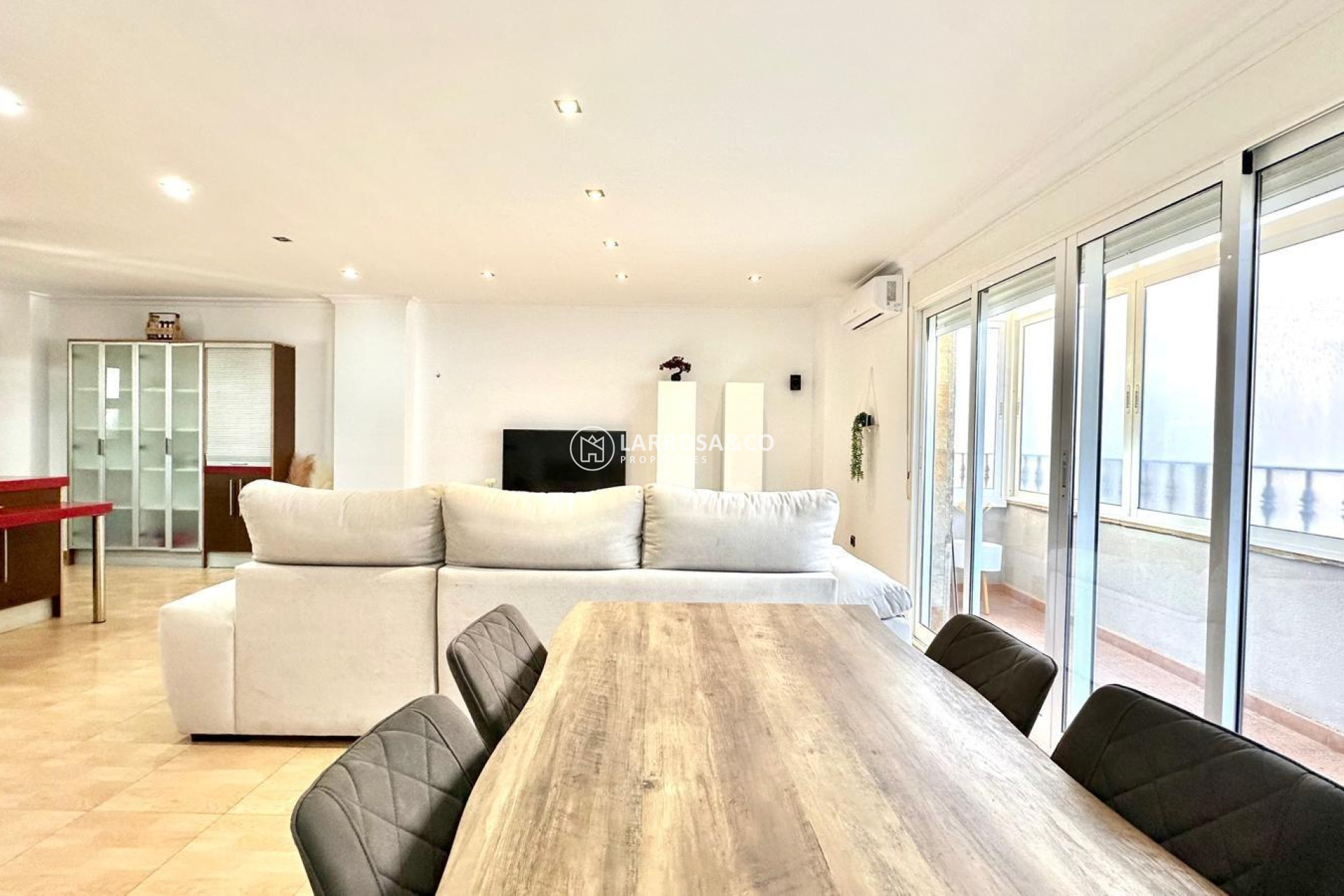 Resale - Apartment - Torrevieja - Centro