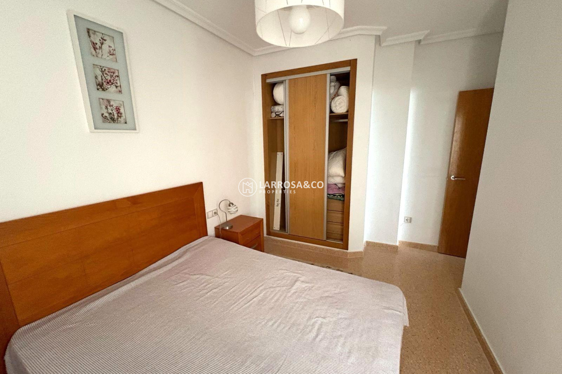 Resale - Apartment - Torrevieja - Centro