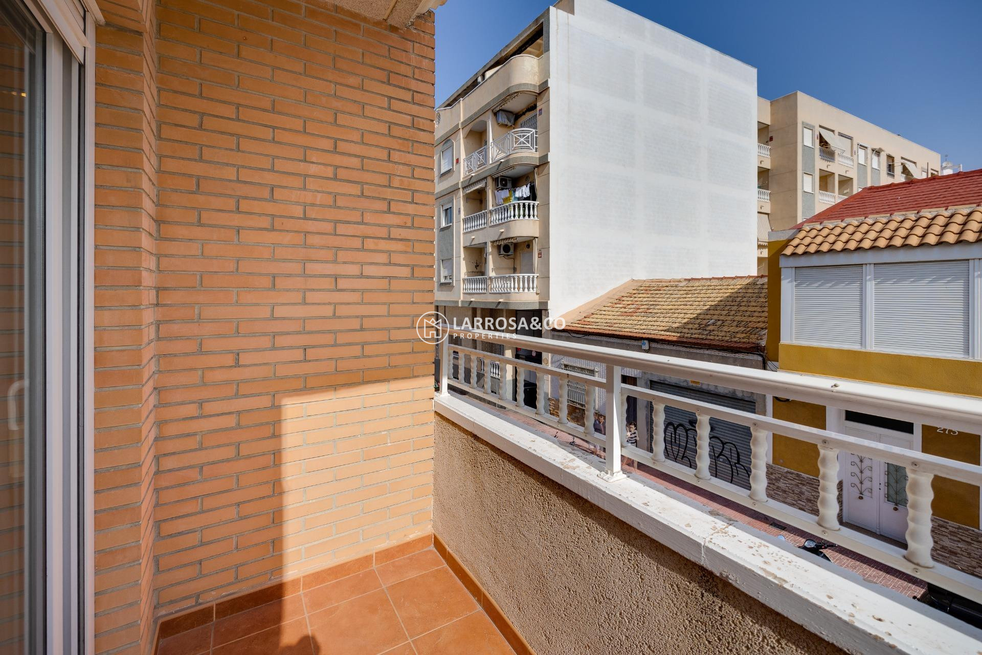 Resale - Apartment - Torrevieja - Centro