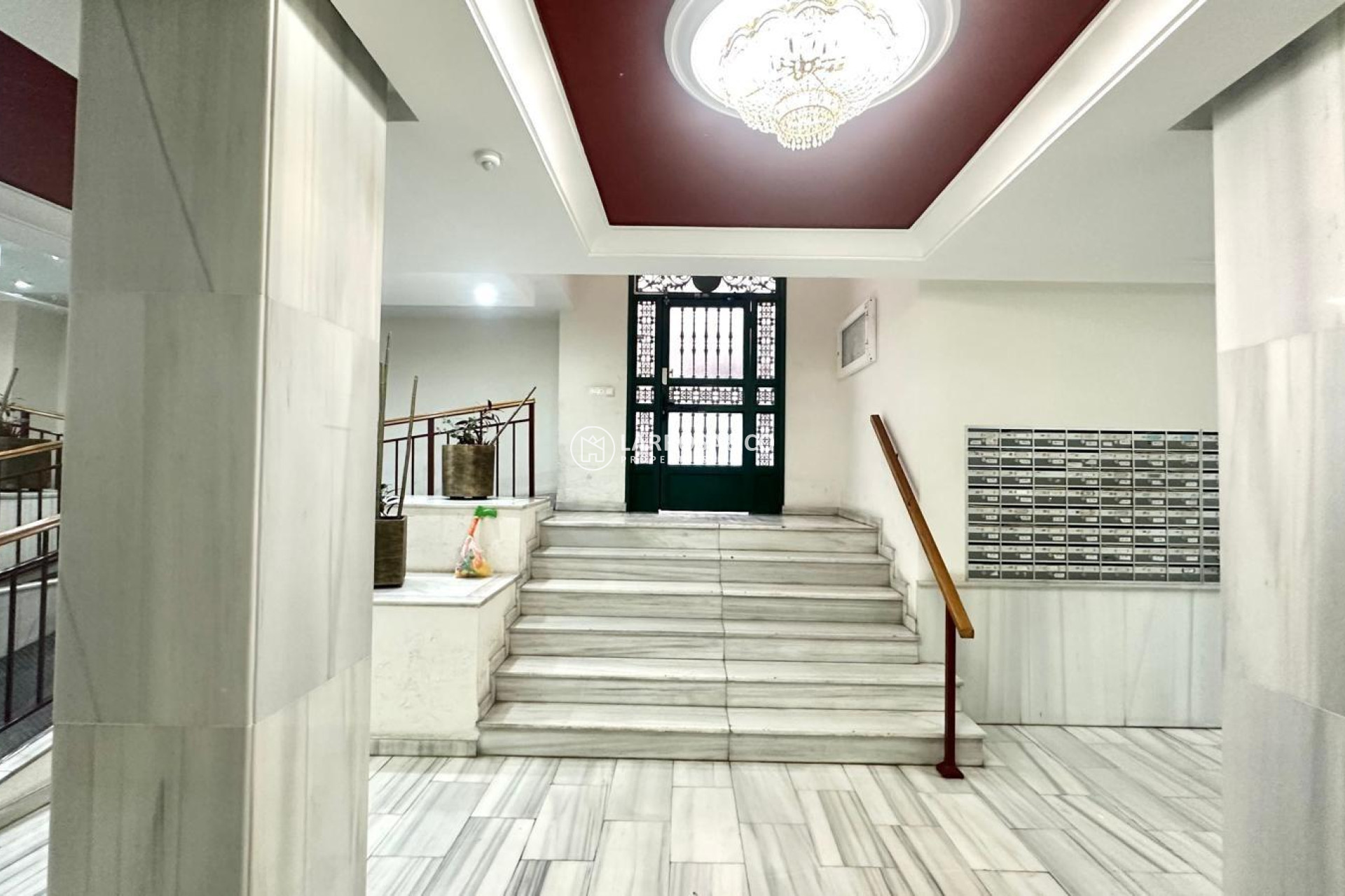 Resale - Apartment - Torrevieja - Centro