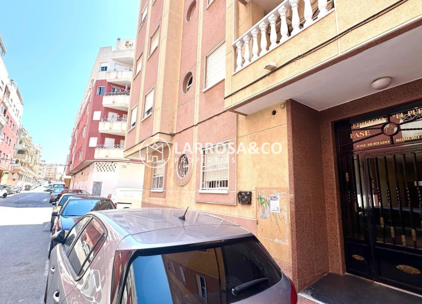 Resale - Apartment - Torrevieja - Centro