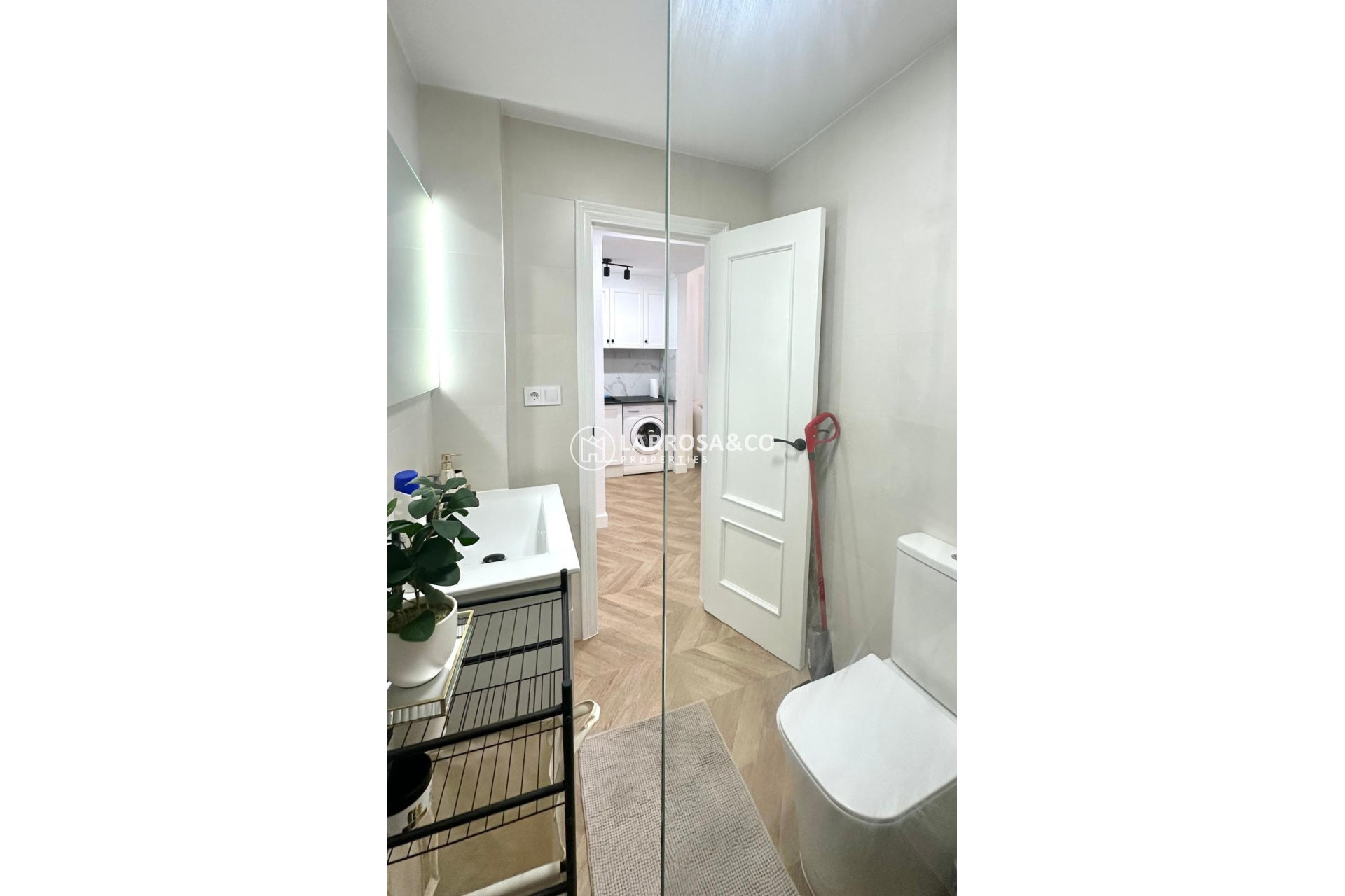 Resale - Apartment - Torrevieja - Centro