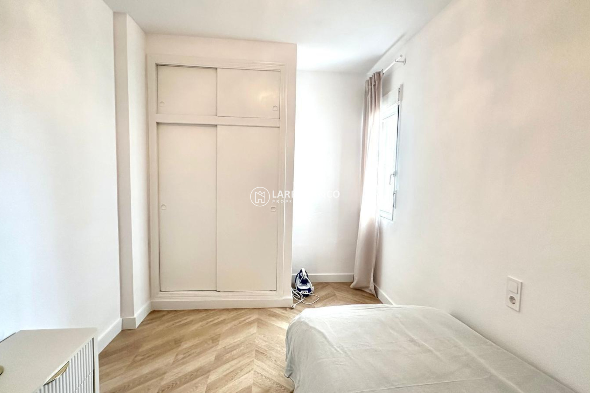 Resale - Apartment - Torrevieja - Centro