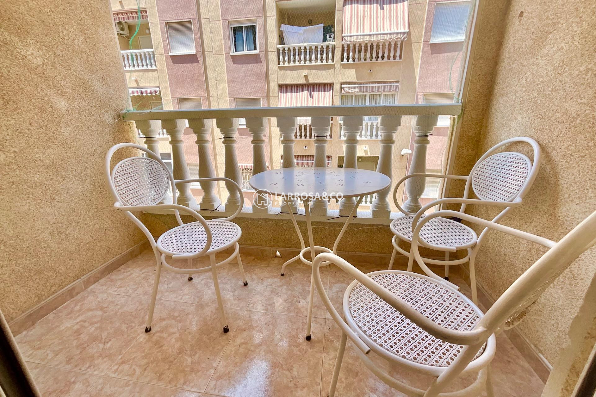 Resale - Apartment - Torrevieja - Centro