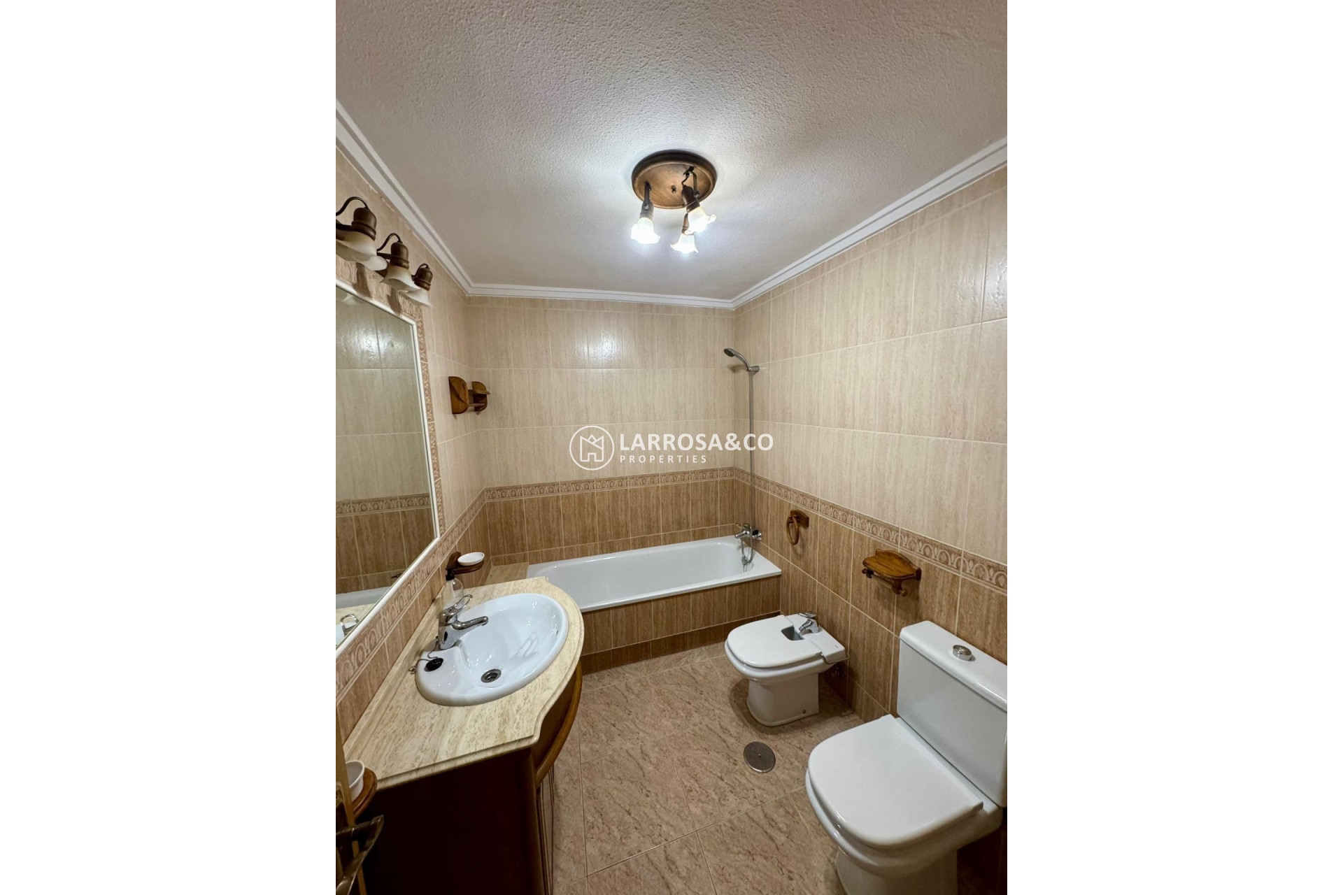 Resale - Apartment - Torrevieja - Centro