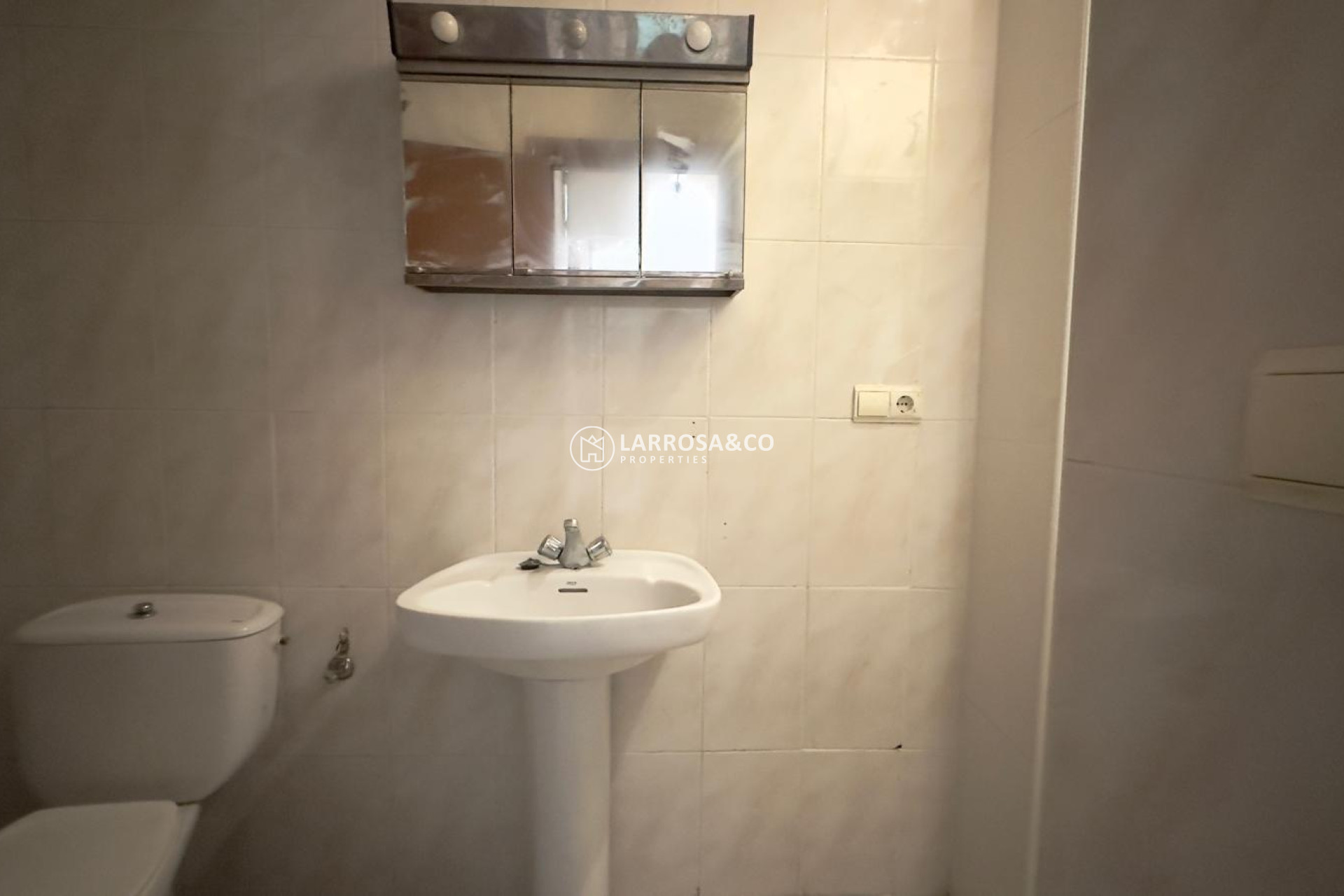 Resale - Apartment - Torrevieja - Centro