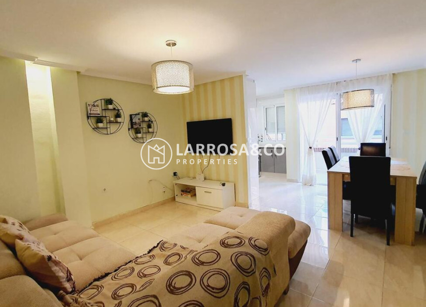 Resale - Apartment - Torrevieja - Centro