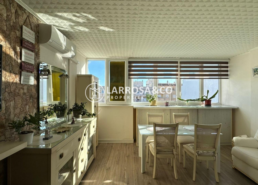 Resale - Apartment - Torrevieja - Centro
