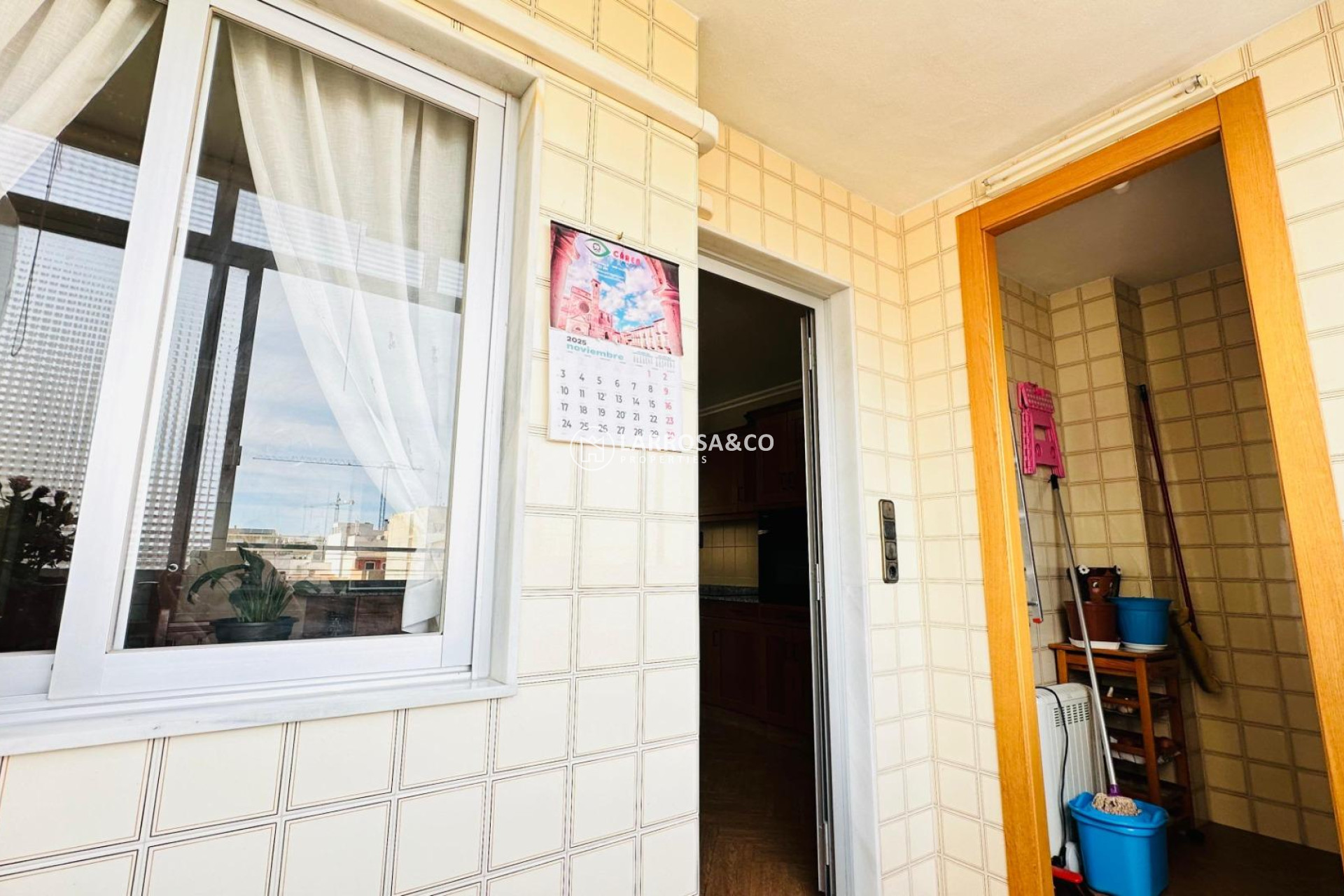 Resale - Apartment - Torrevieja - Centro