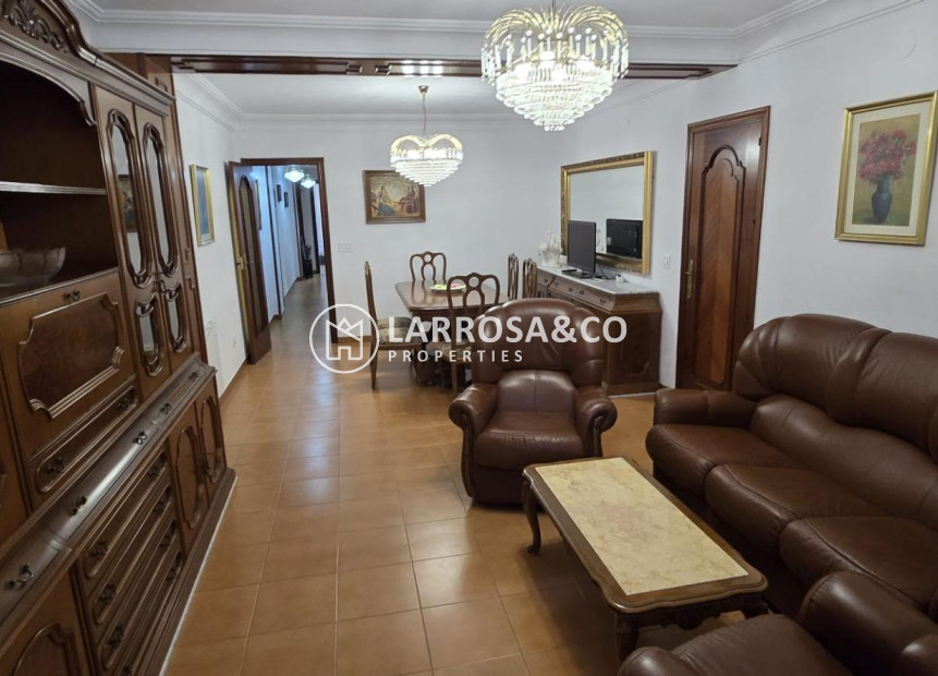 Resale - Apartment - Torrevieja - Centro