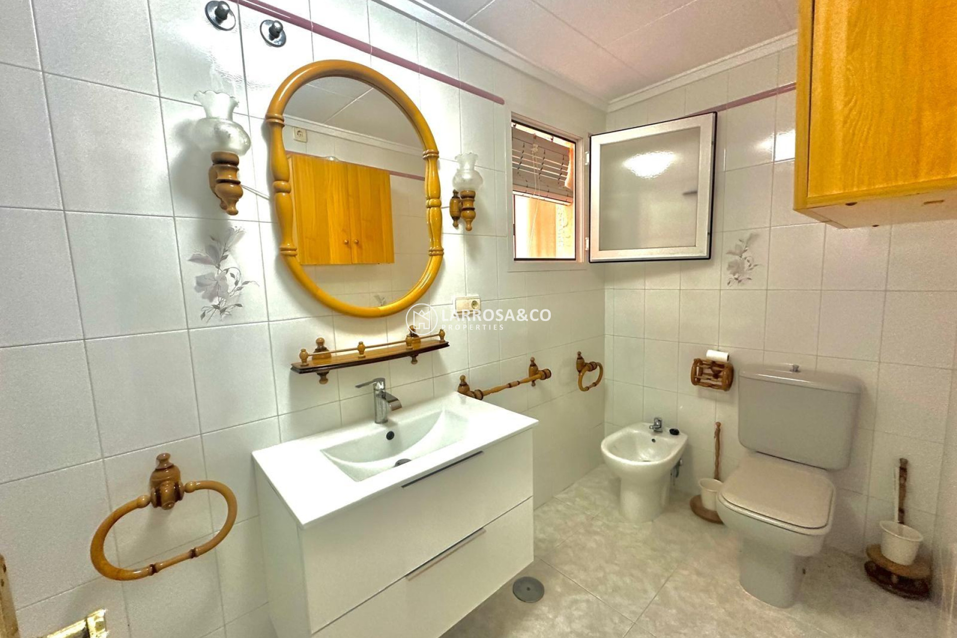 Resale - Apartment - Torrevieja - Centro