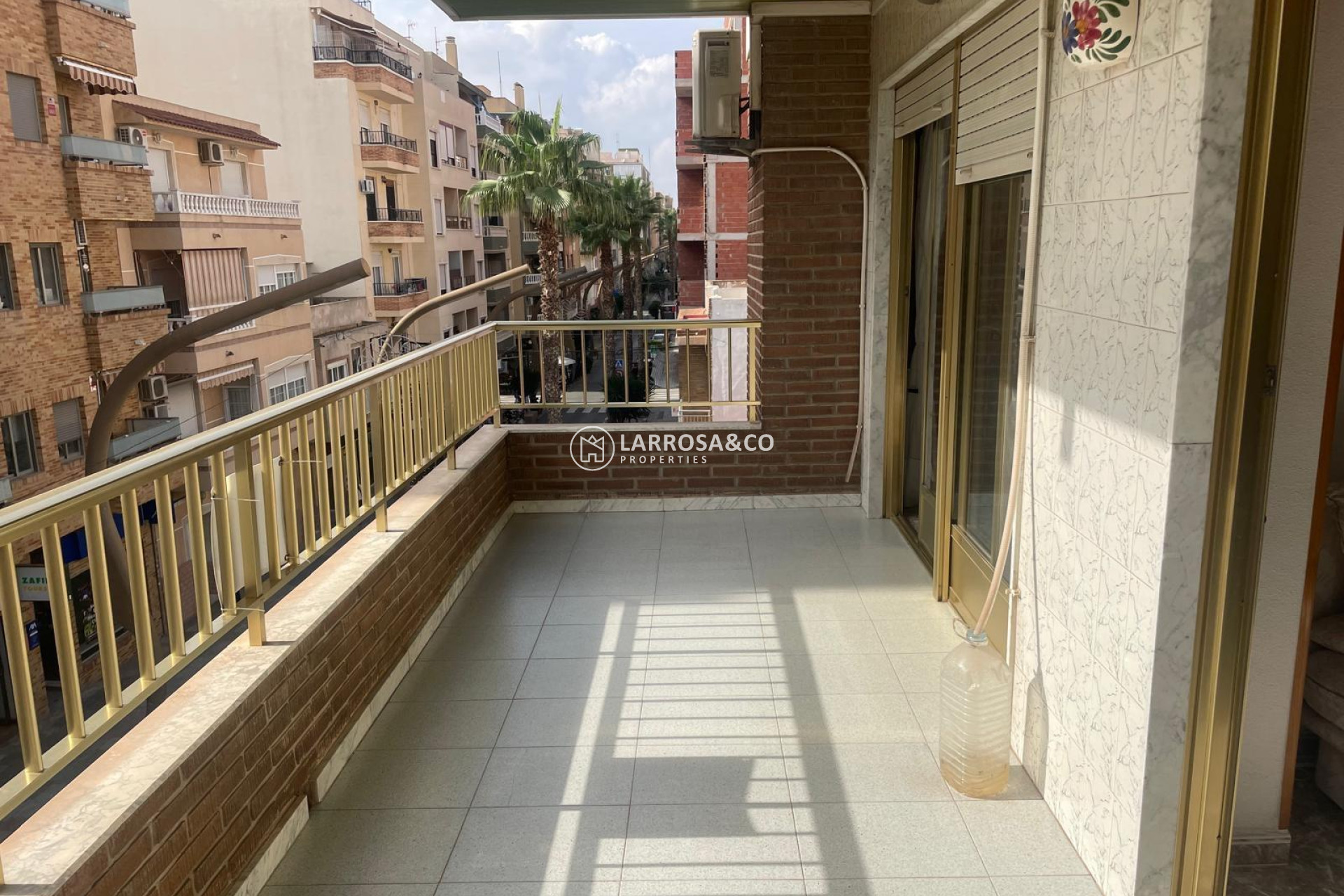 Resale - Apartment - Torrevieja - Centro