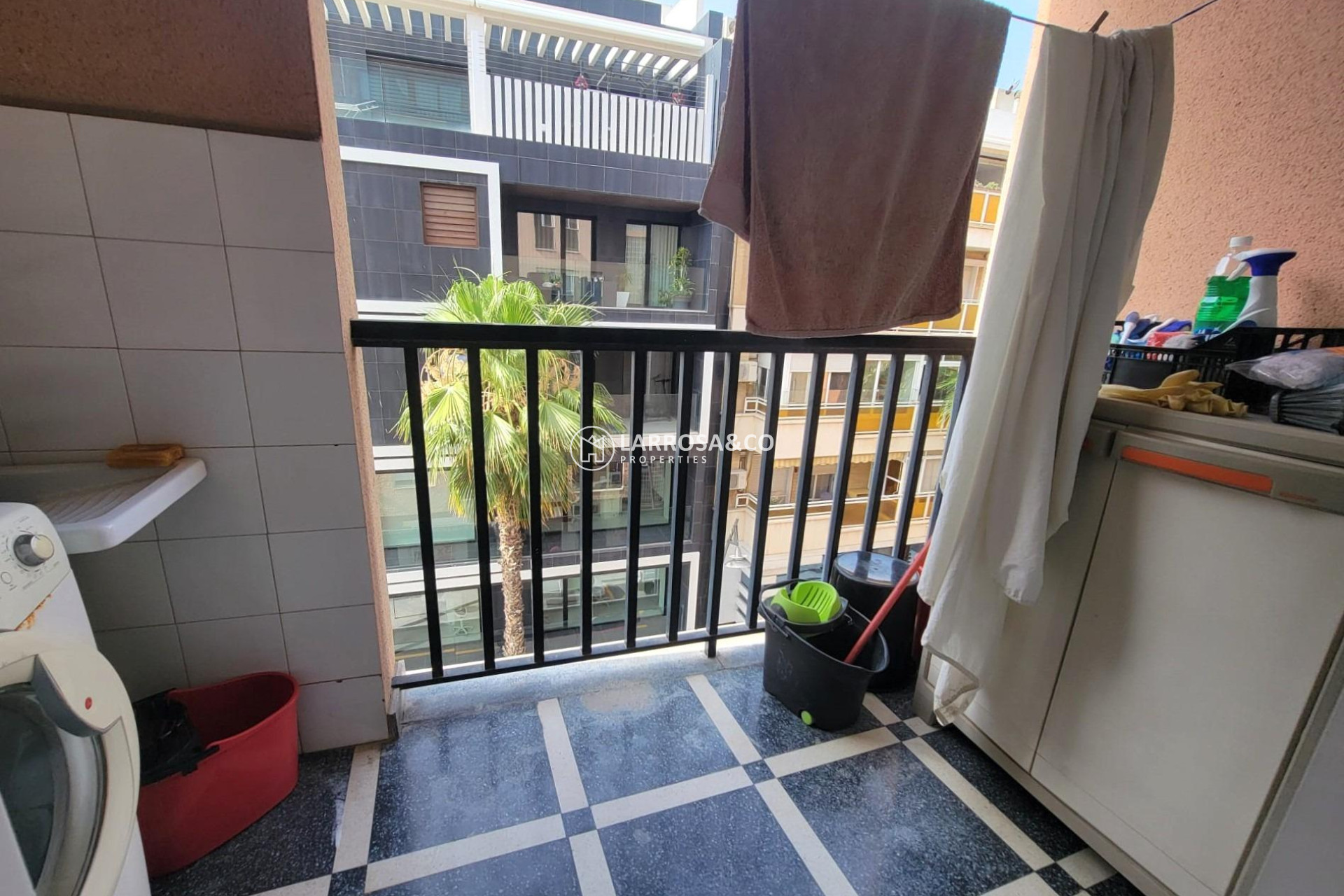 Resale - Apartment - Torrevieja - Centro