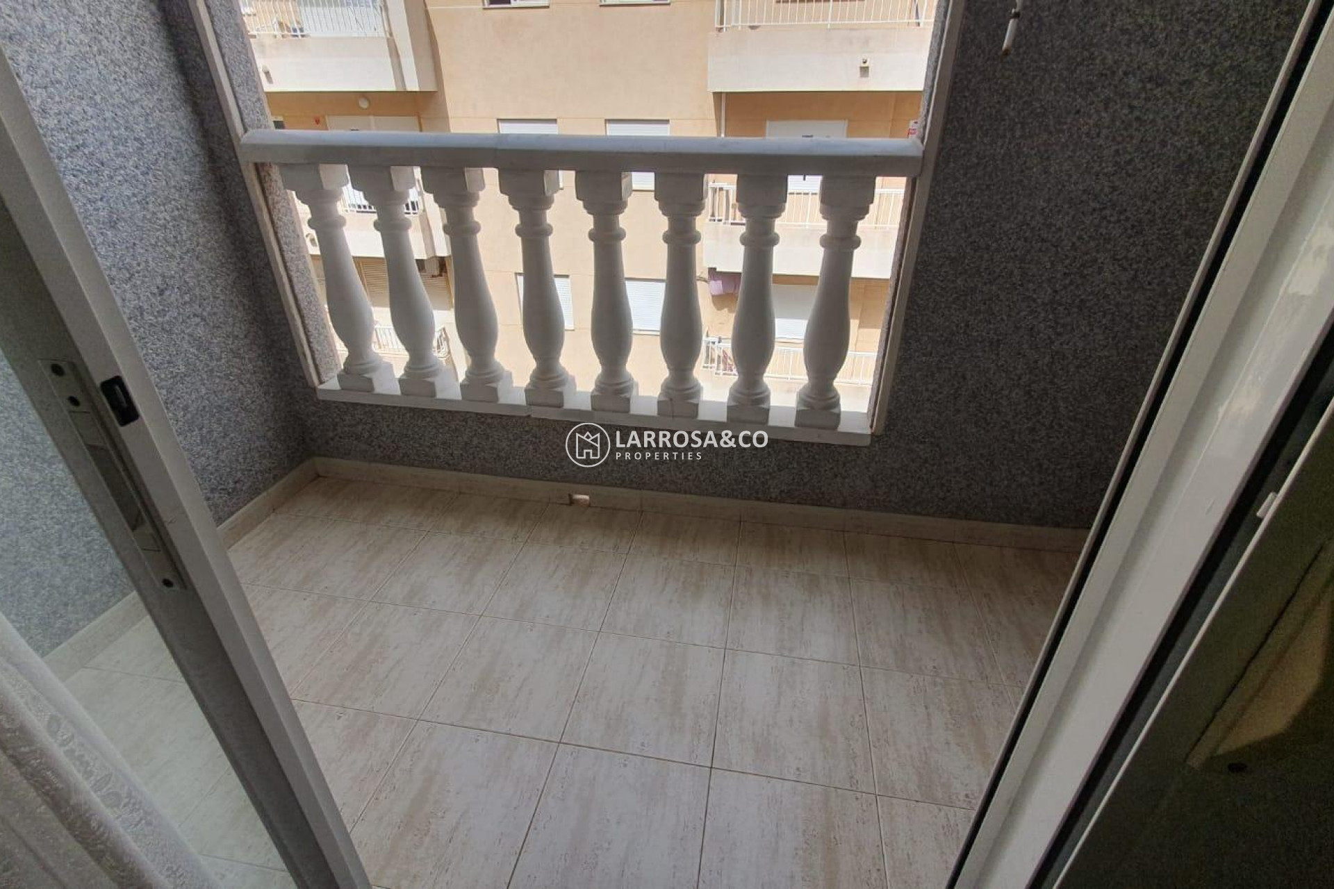 Resale - Apartment - Torrevieja - Curva del Palangre