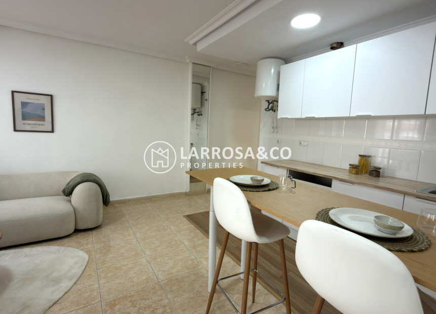 Resale - Apartment - Torrevieja - Curva del Palangre