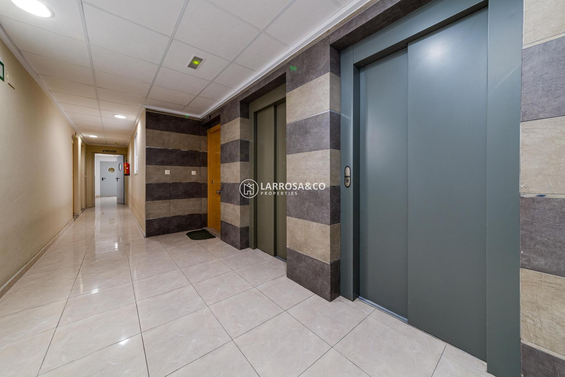 Resale - Apartment - Torrevieja - El molino