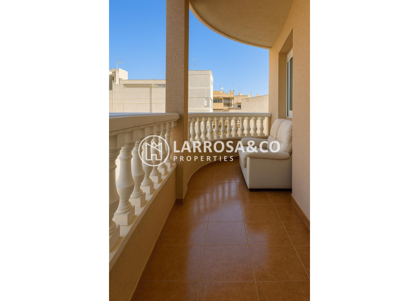 Resale - Apartment - Torrevieja - El molino