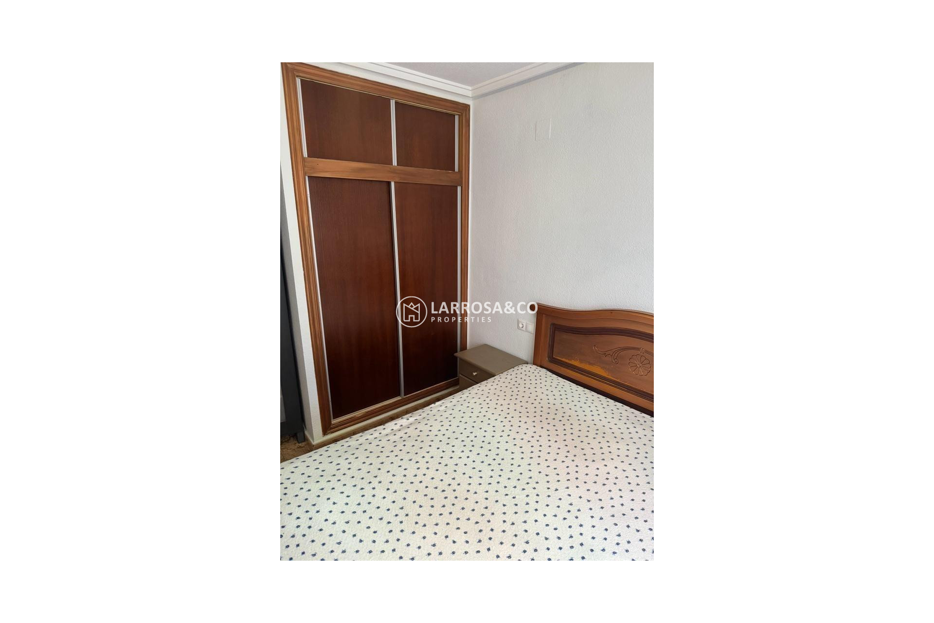 Resale - Apartment - Torrevieja - Estacion de autobuses