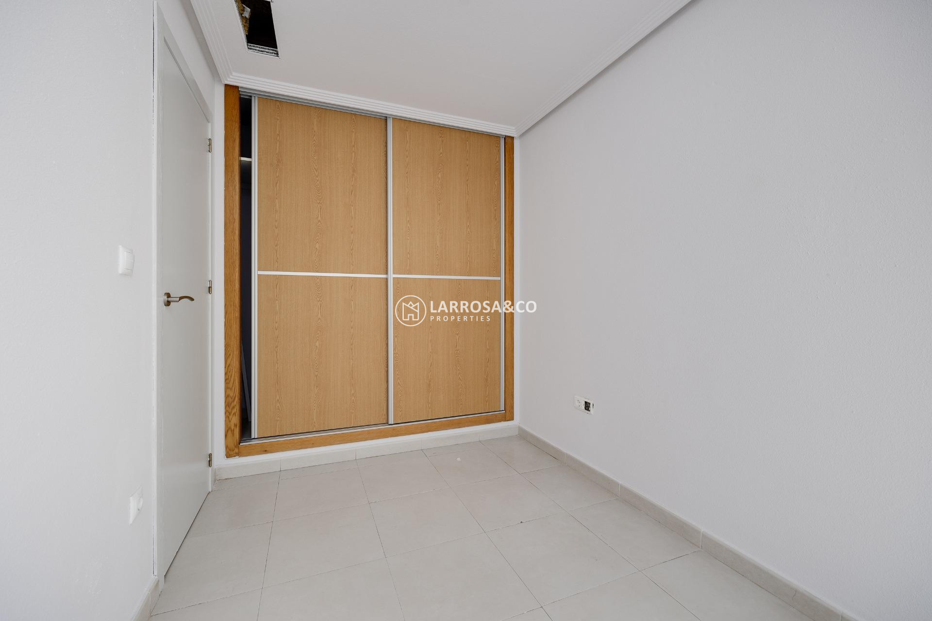 Resale - Apartment - Torrevieja - Estacion de autobuses