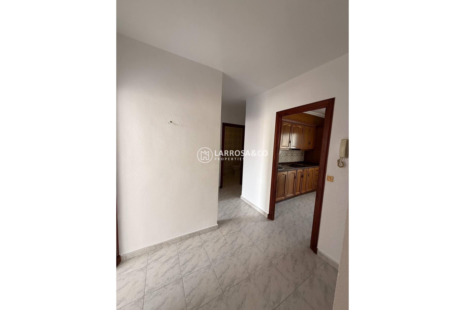 Resale - Apartment - Torrevieja - Estacion de autobuses