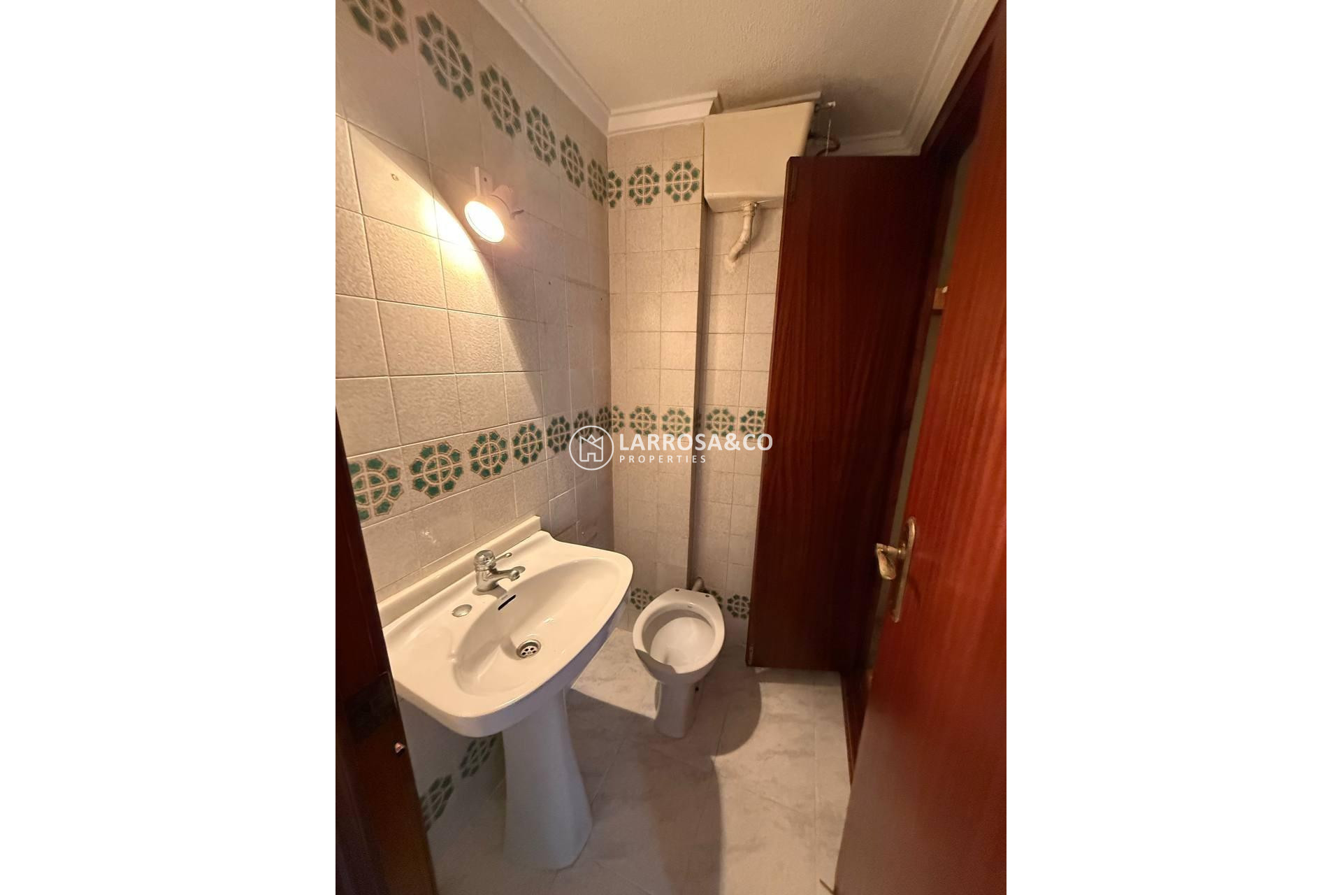 Resale - Apartment - Torrevieja - Estacion de autobuses