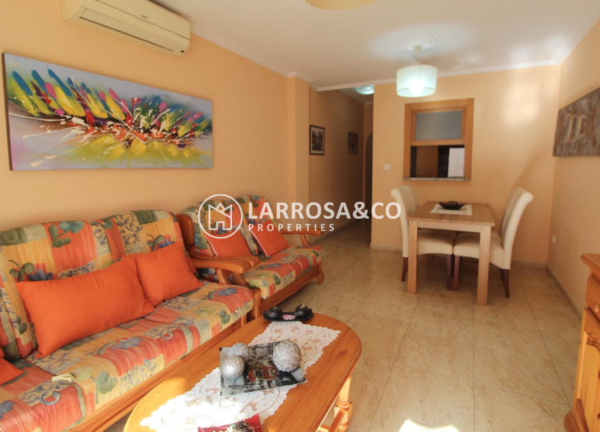 Resale - Apartment - Torrevieja - Estacion de autobuses