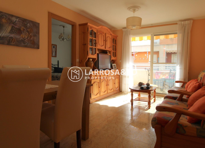 Resale - Apartment - Torrevieja - Estacion de autobuses