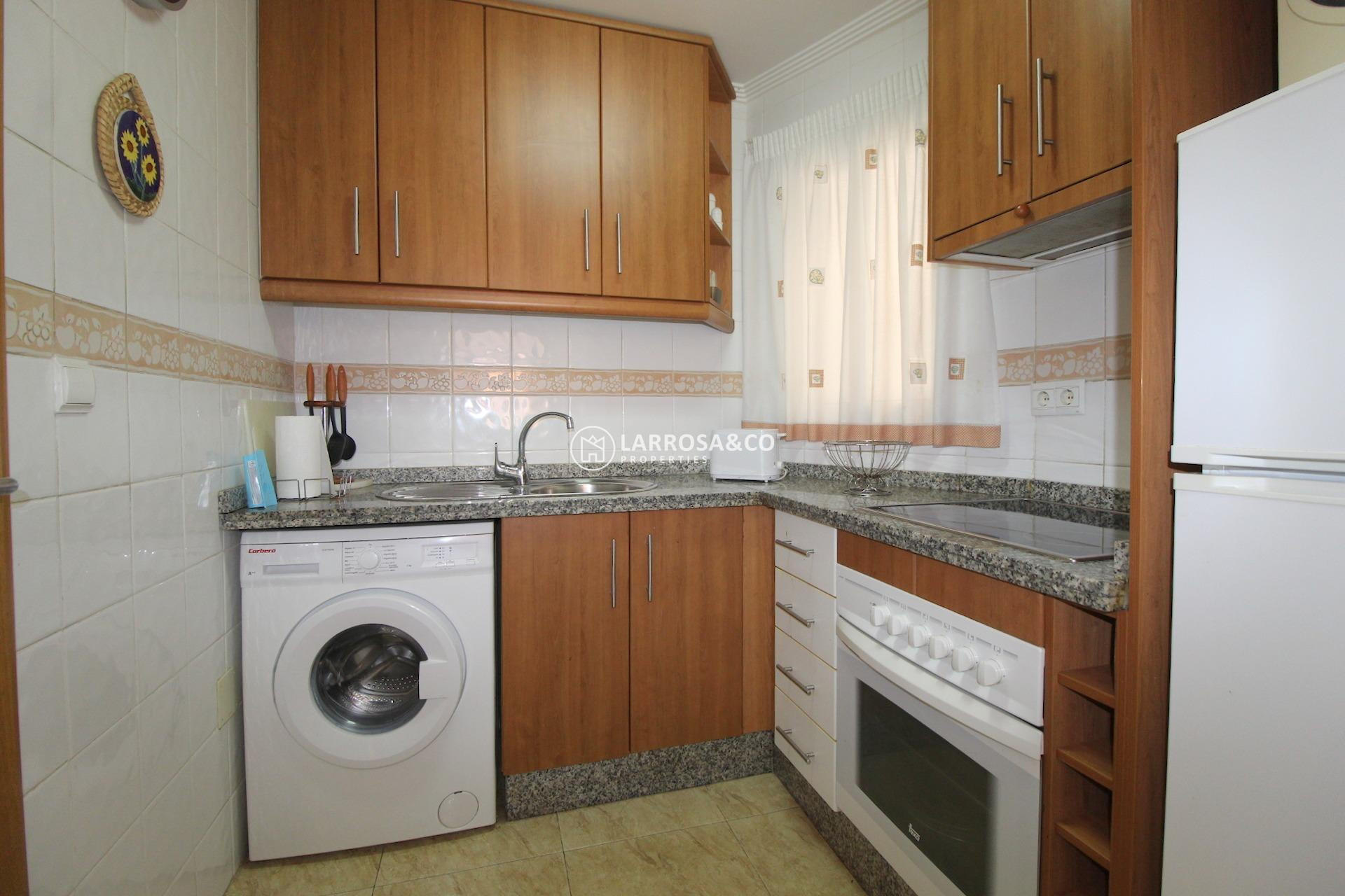Resale - Apartment - Torrevieja - Estacion de autobuses