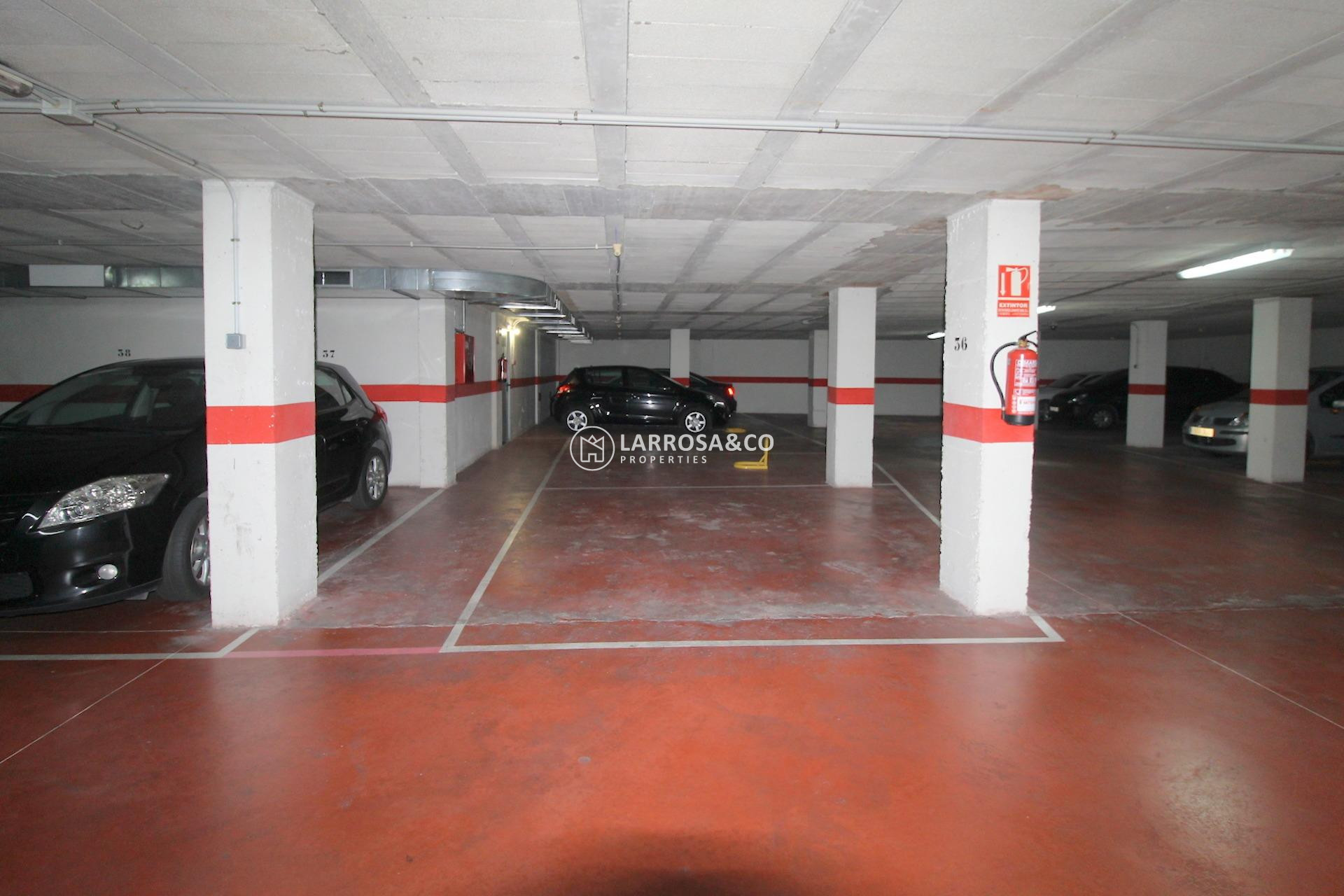 Resale - Apartment - Torrevieja - Estacion de autobuses