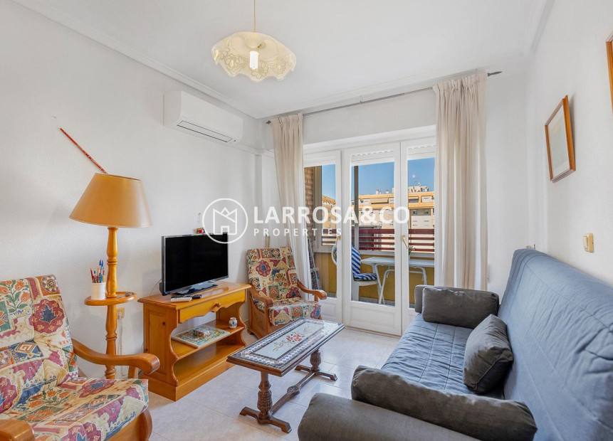 Resale - Apartment - Torrevieja - Estacion de autobuses