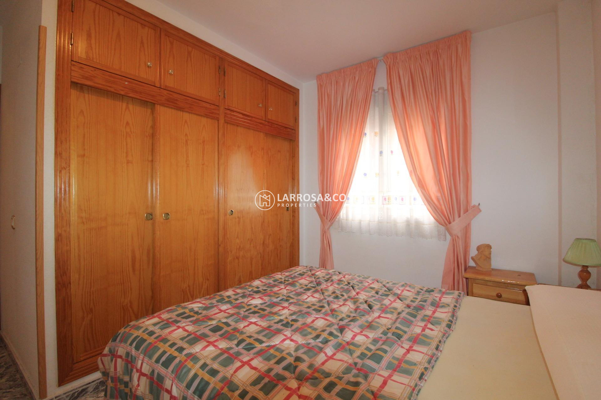 Resale - Apartment - Torrevieja - Estacion de autobuses