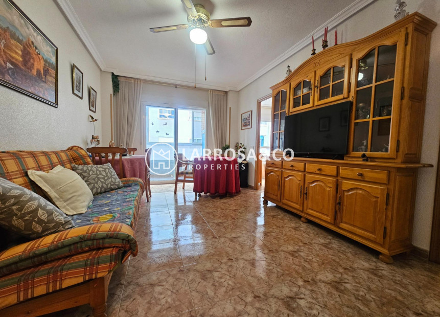 Resale - Apartment - Torrevieja - Estacion de autobuses