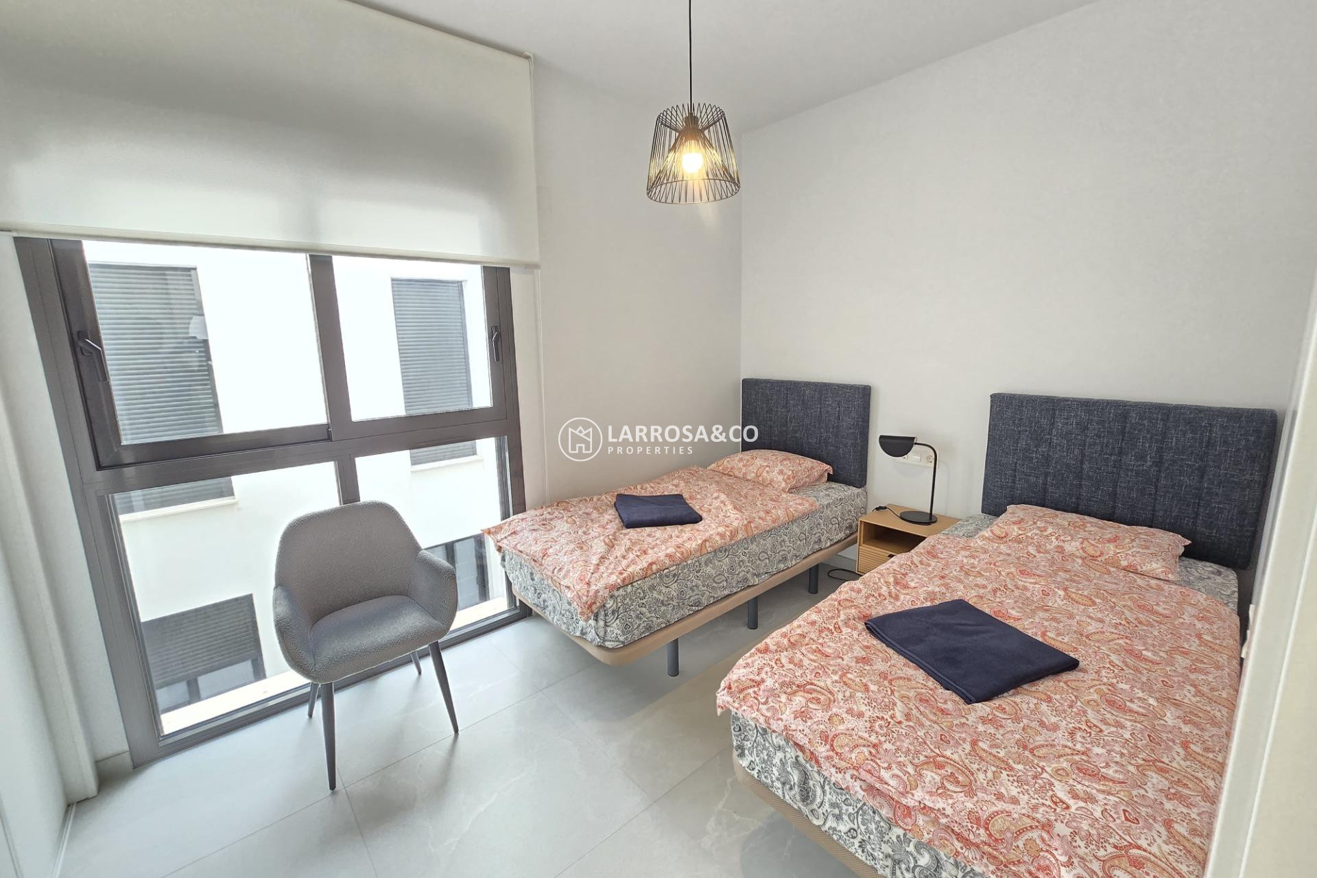 Resale - Apartment - Torrevieja - Estacion de autobuses