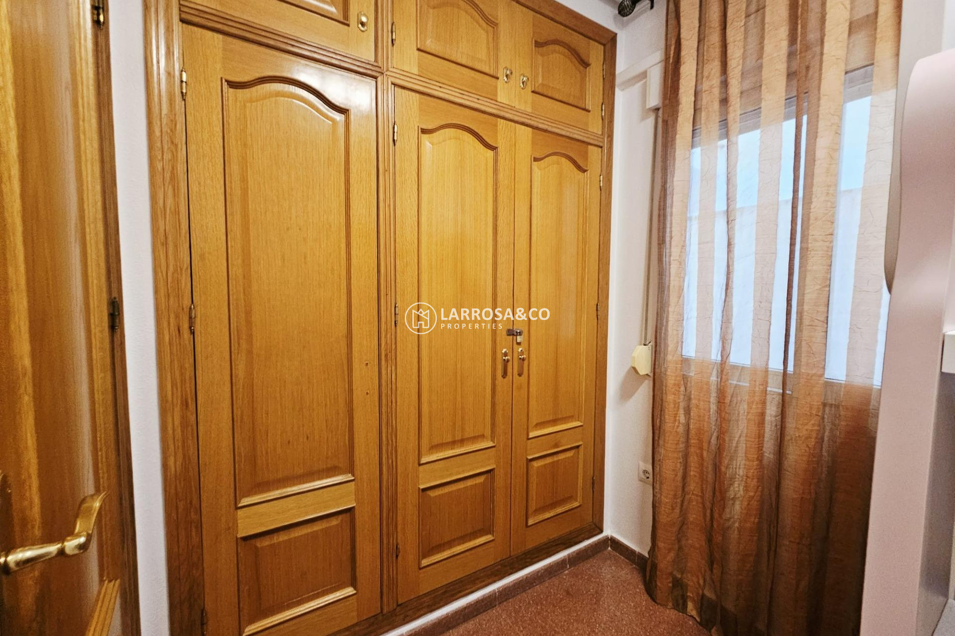 Resale - Apartment - Torrevieja - Estacion de autobuses