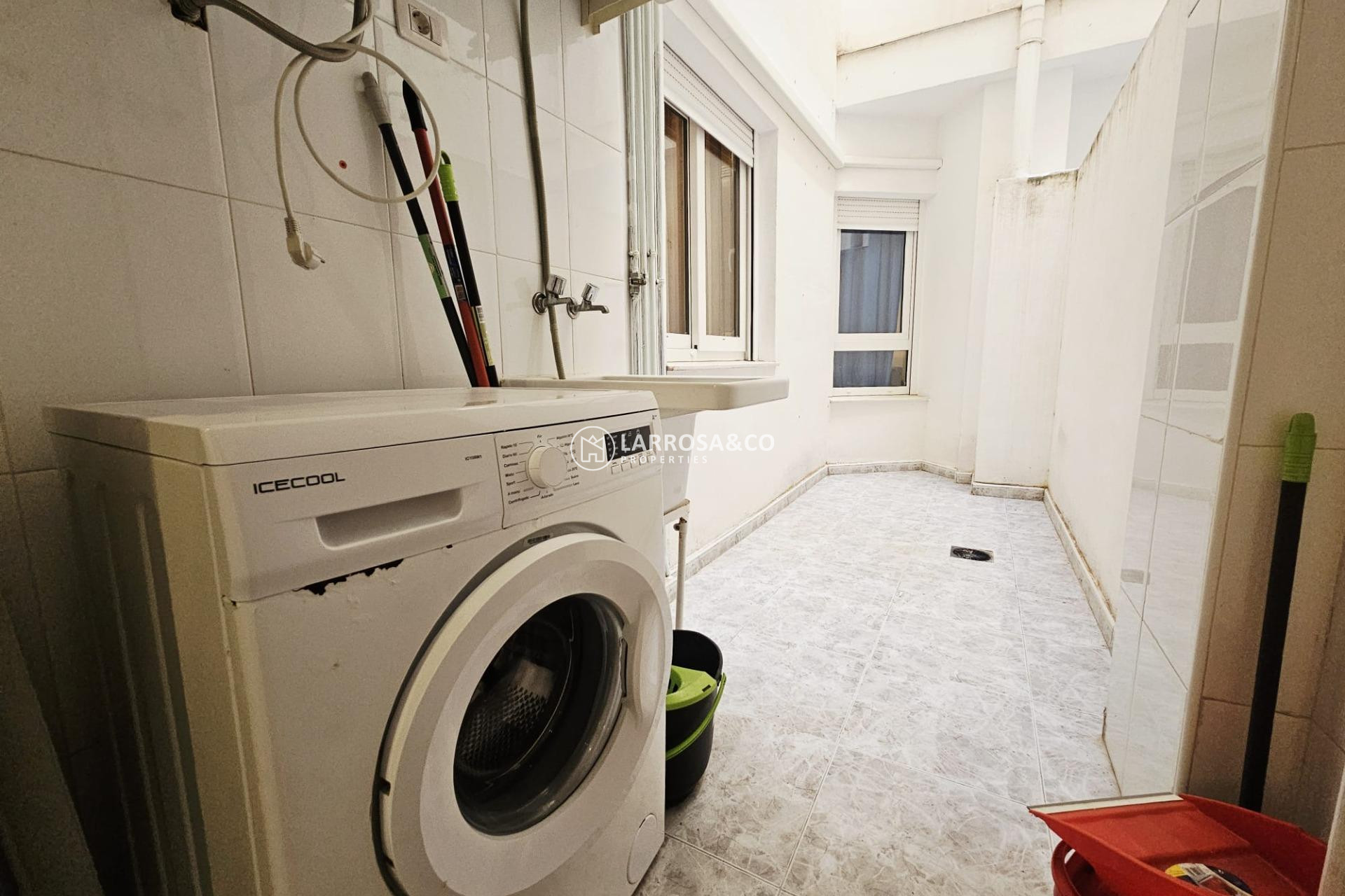 Resale - Apartment - Torrevieja - Estacion de autobuses