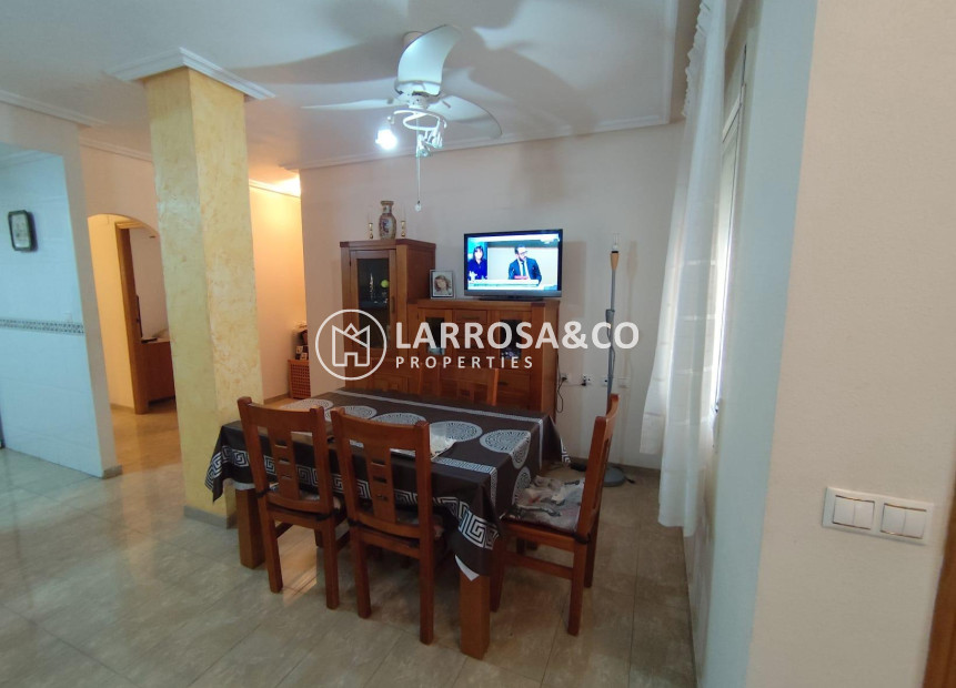 Resale - Apartment - Torrevieja - Estacion de autobuses