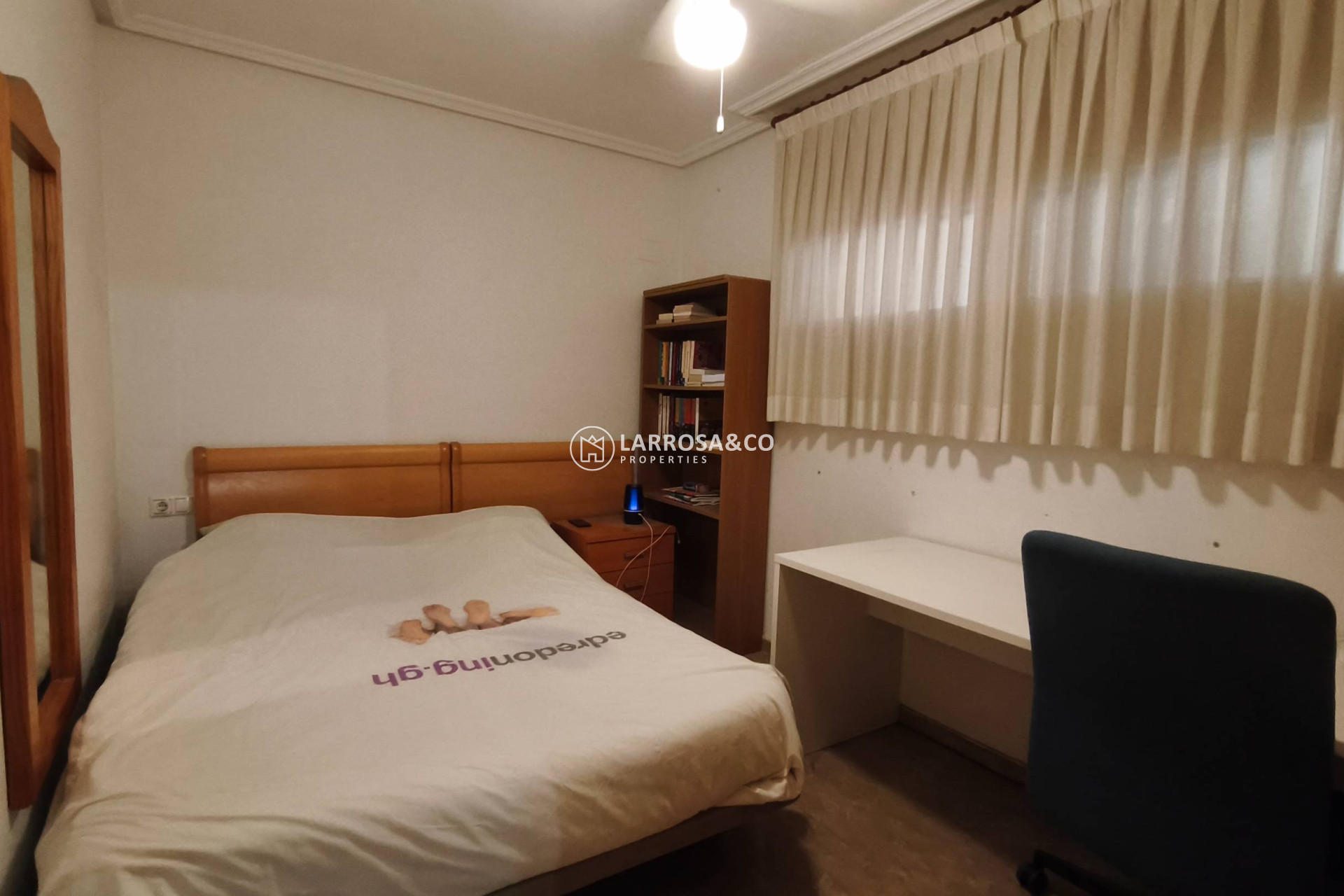 Resale - Apartment - Torrevieja - Estacion de autobuses