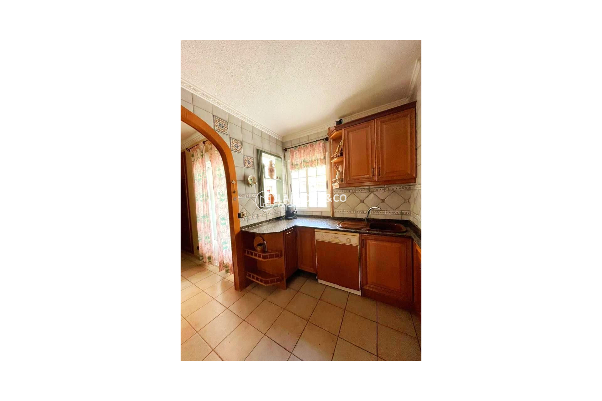 Resale - Apartment - Torrevieja - Estacion de autobuses