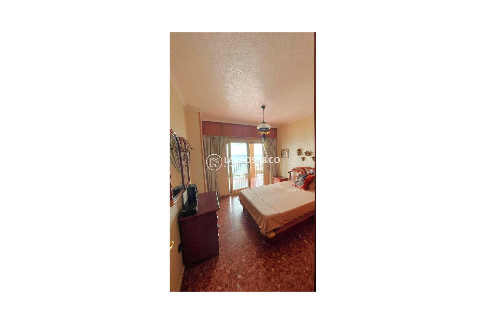 Resale - Apartment - Torrevieja - Estacion de autobuses