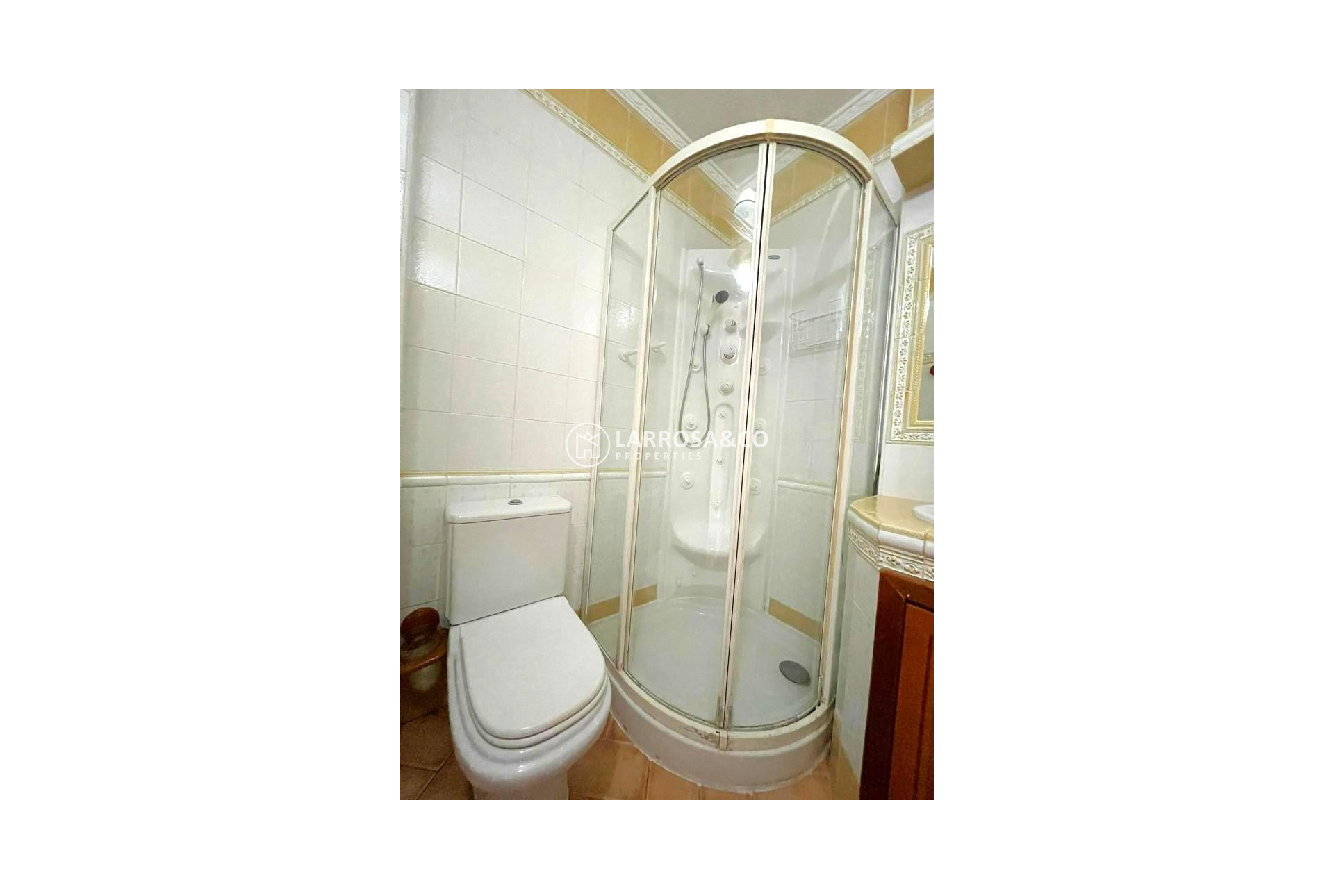 Resale - Apartment - Torrevieja - Estacion de autobuses