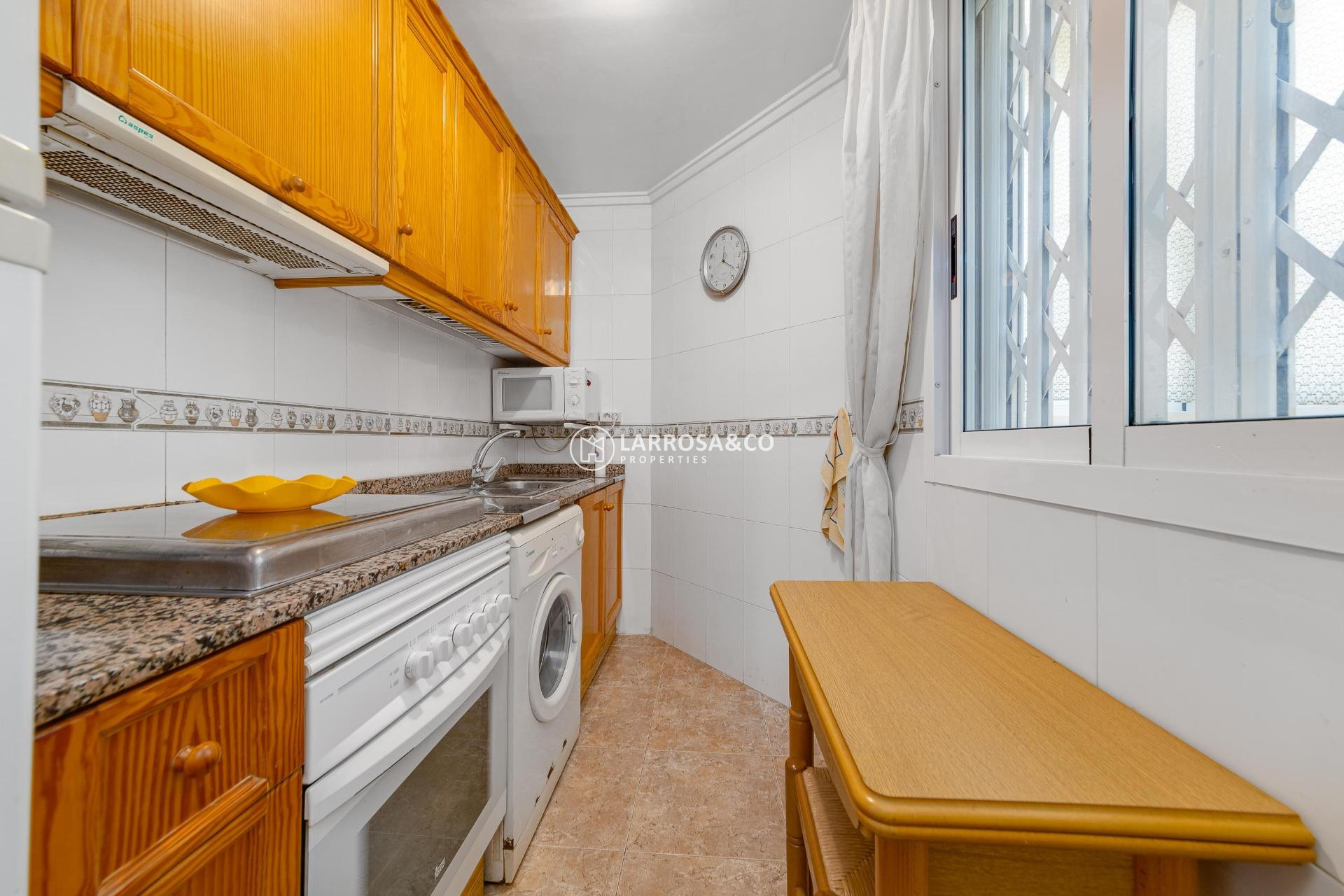 Resale - Apartment - Torrevieja - Habaneras