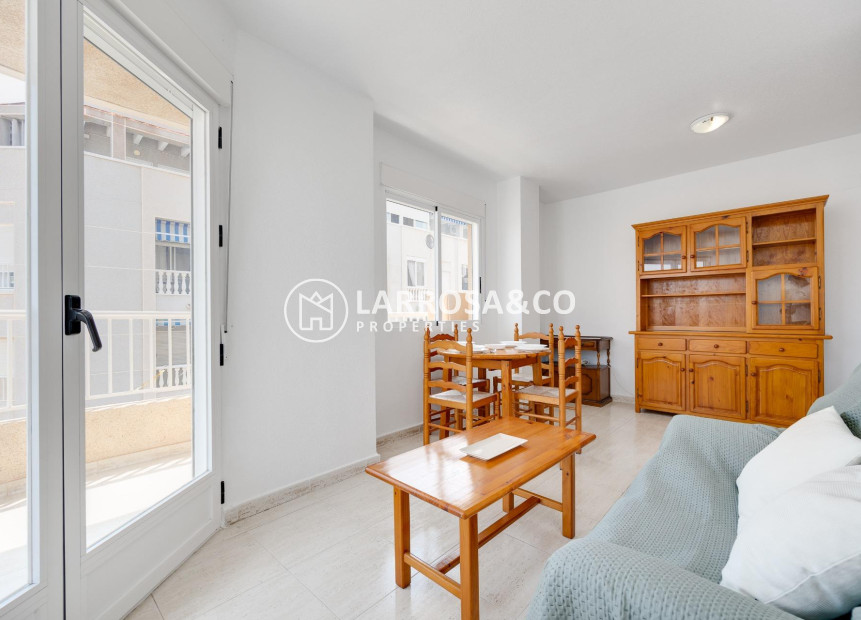 Resale - Apartment - Torrevieja - Habaneras