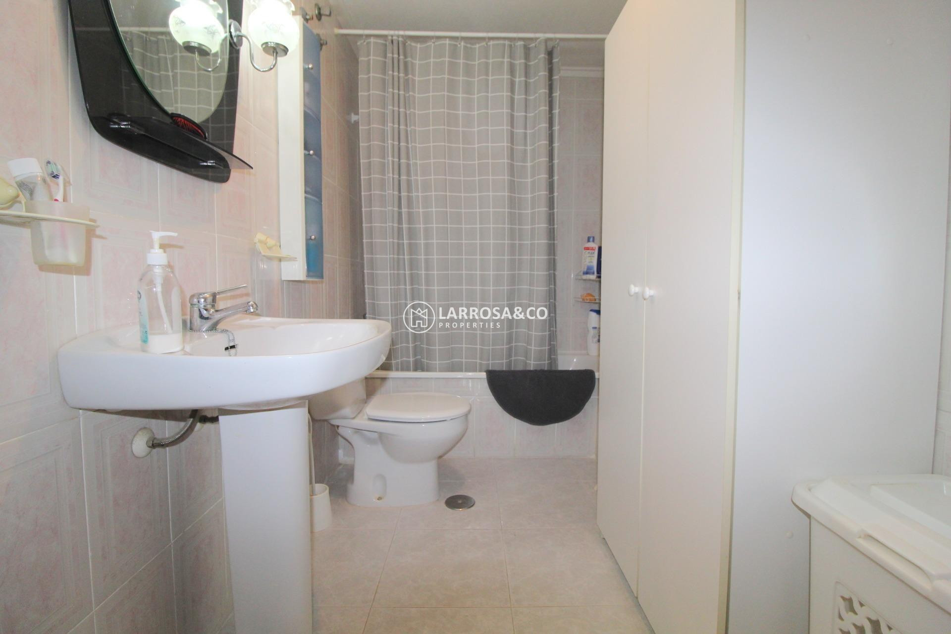 Resale - Apartment - Torrevieja - Habaneras