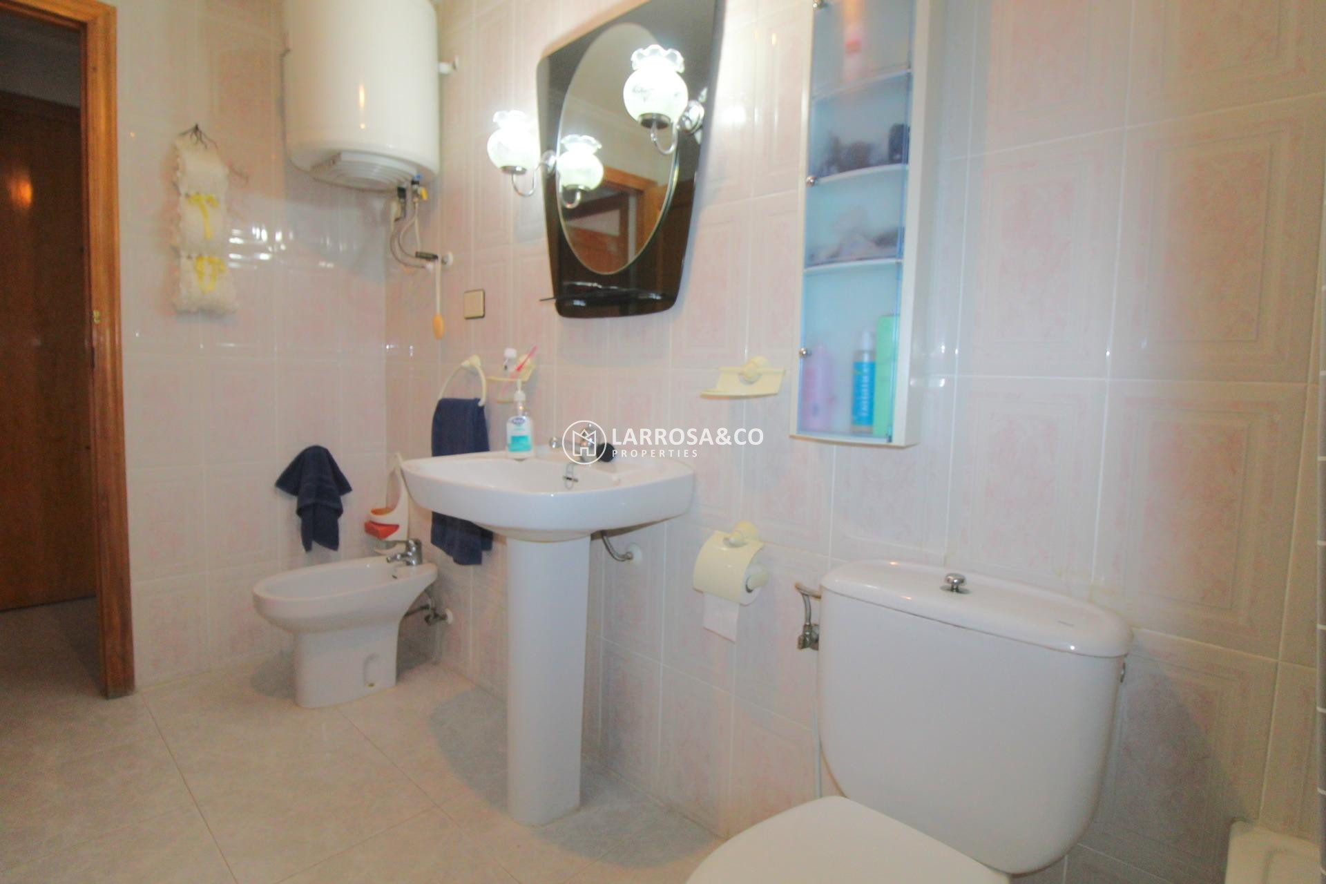 Resale - Apartment - Torrevieja - Habaneras