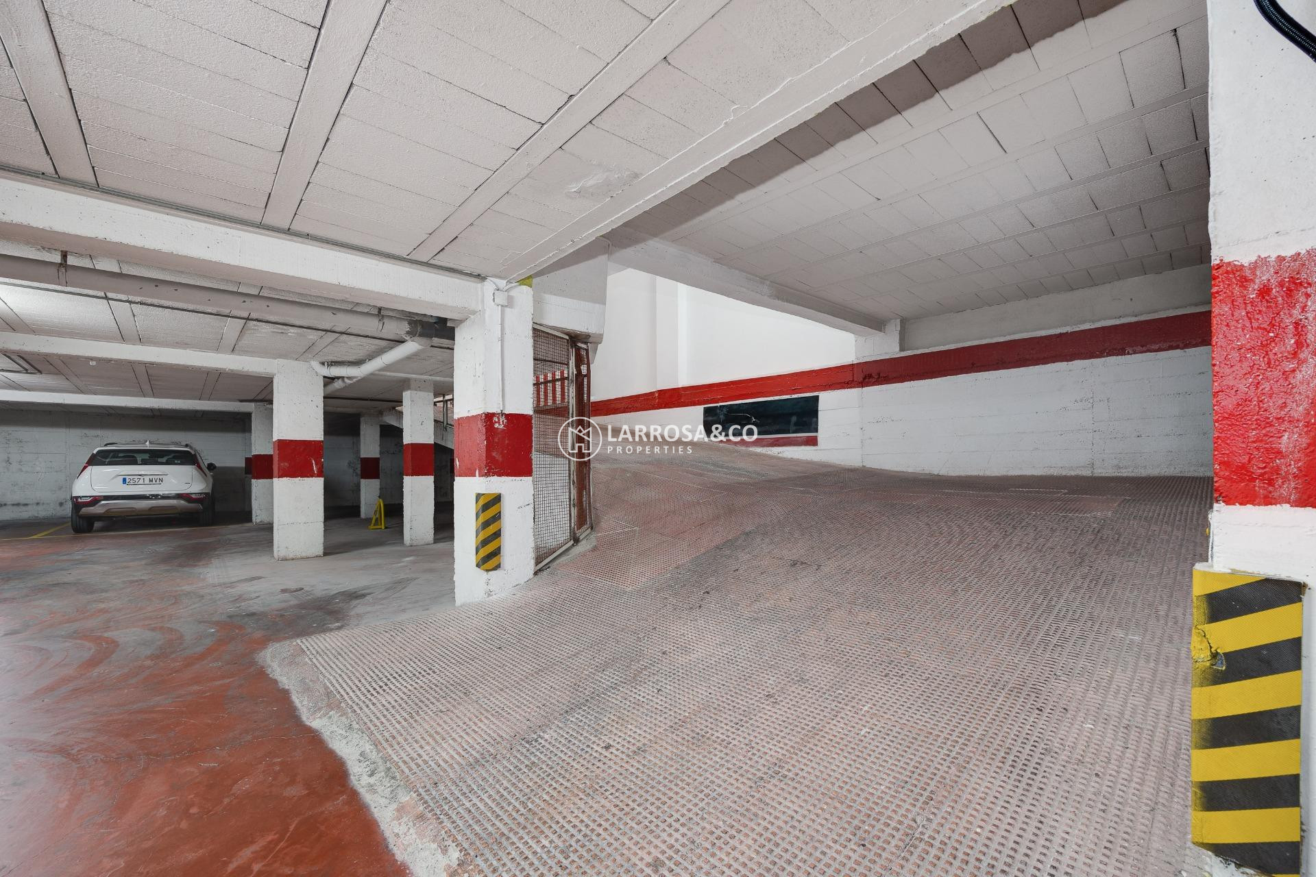 Resale - Apartment - Torrevieja - Habaneras